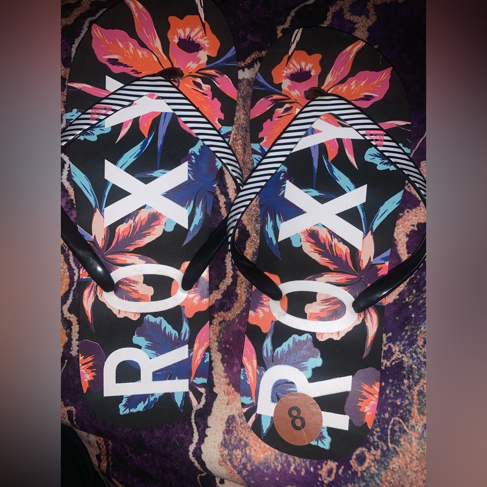 Roxy sandals
